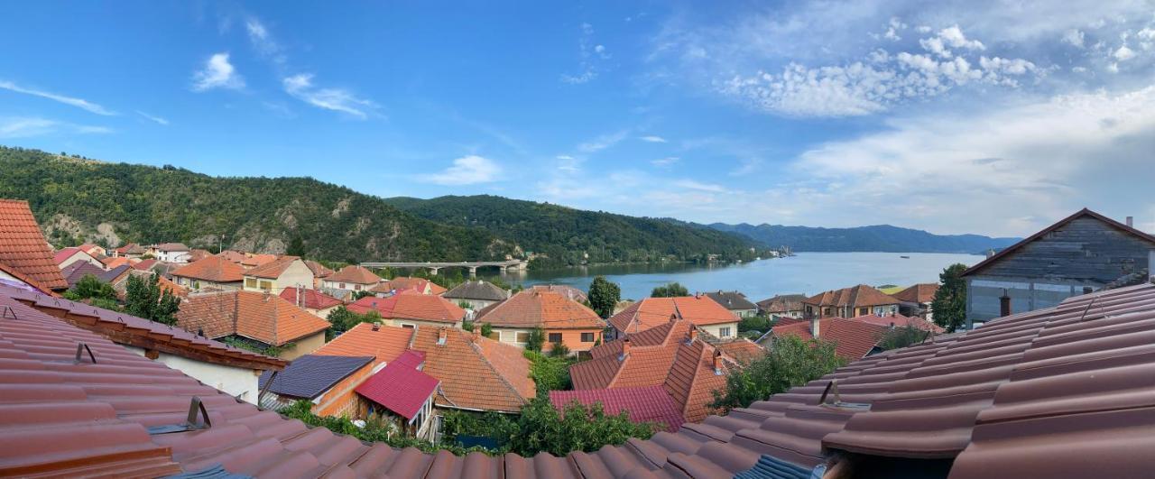 Apartament La Sika Orşova Exteriör bild