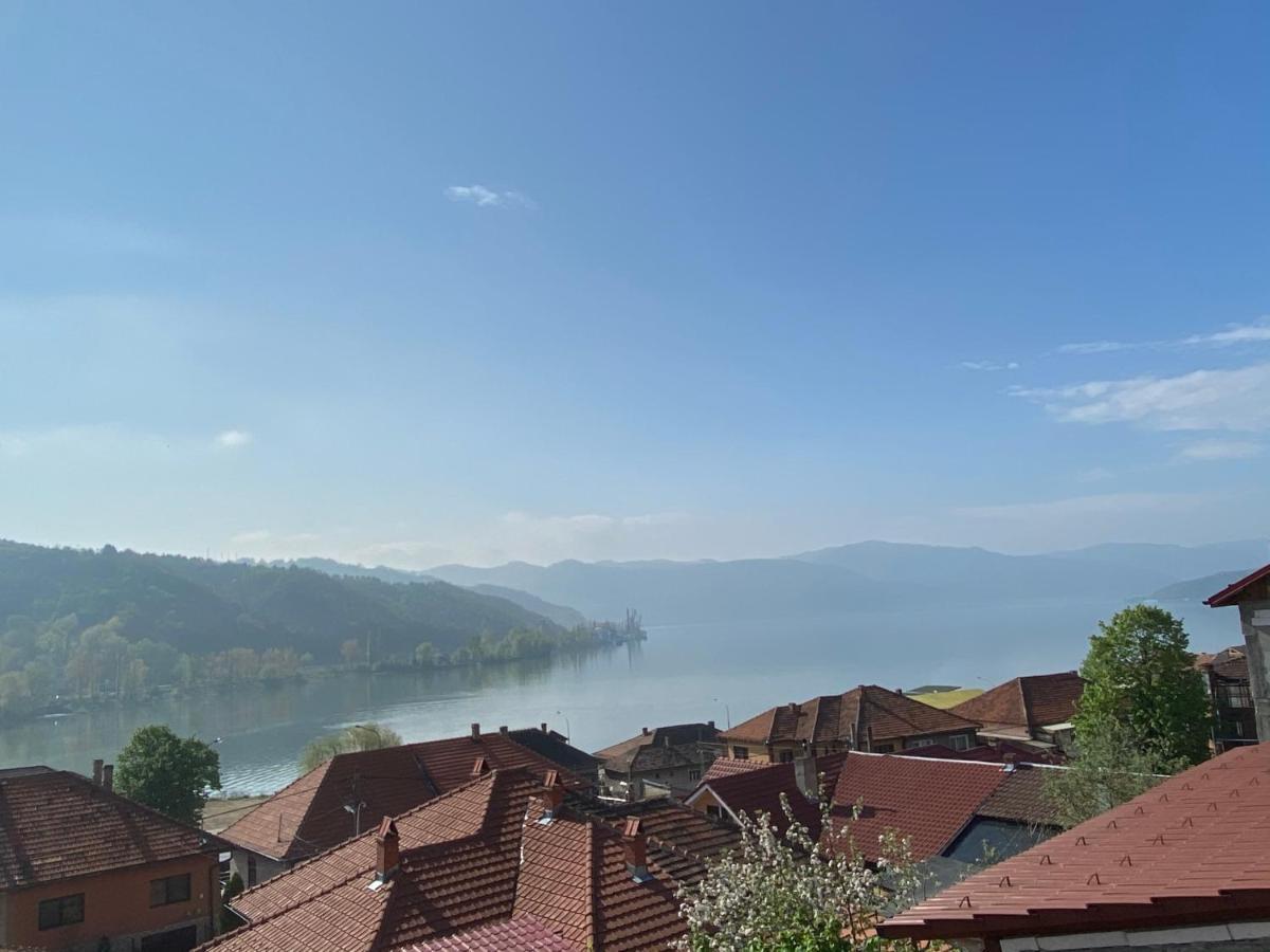 Apartament La Sika Orşova Exteriör bild