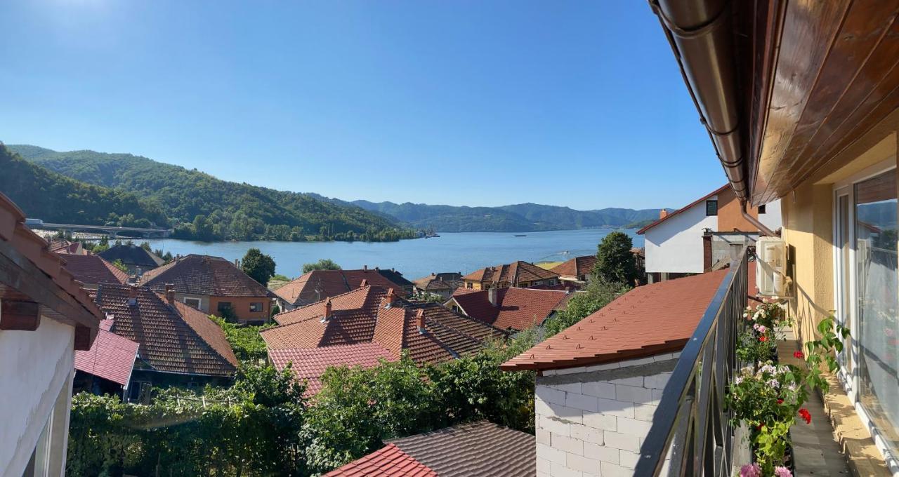Apartament La Sika Orşova Exteriör bild