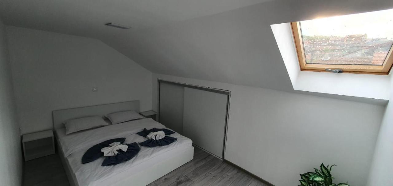 Apartament La Sika Orşova Exteriör bild