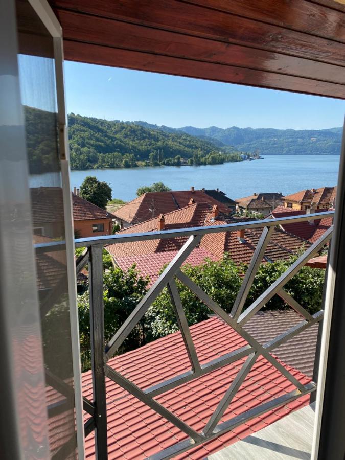 Apartament La Sika Orşova Exteriör bild