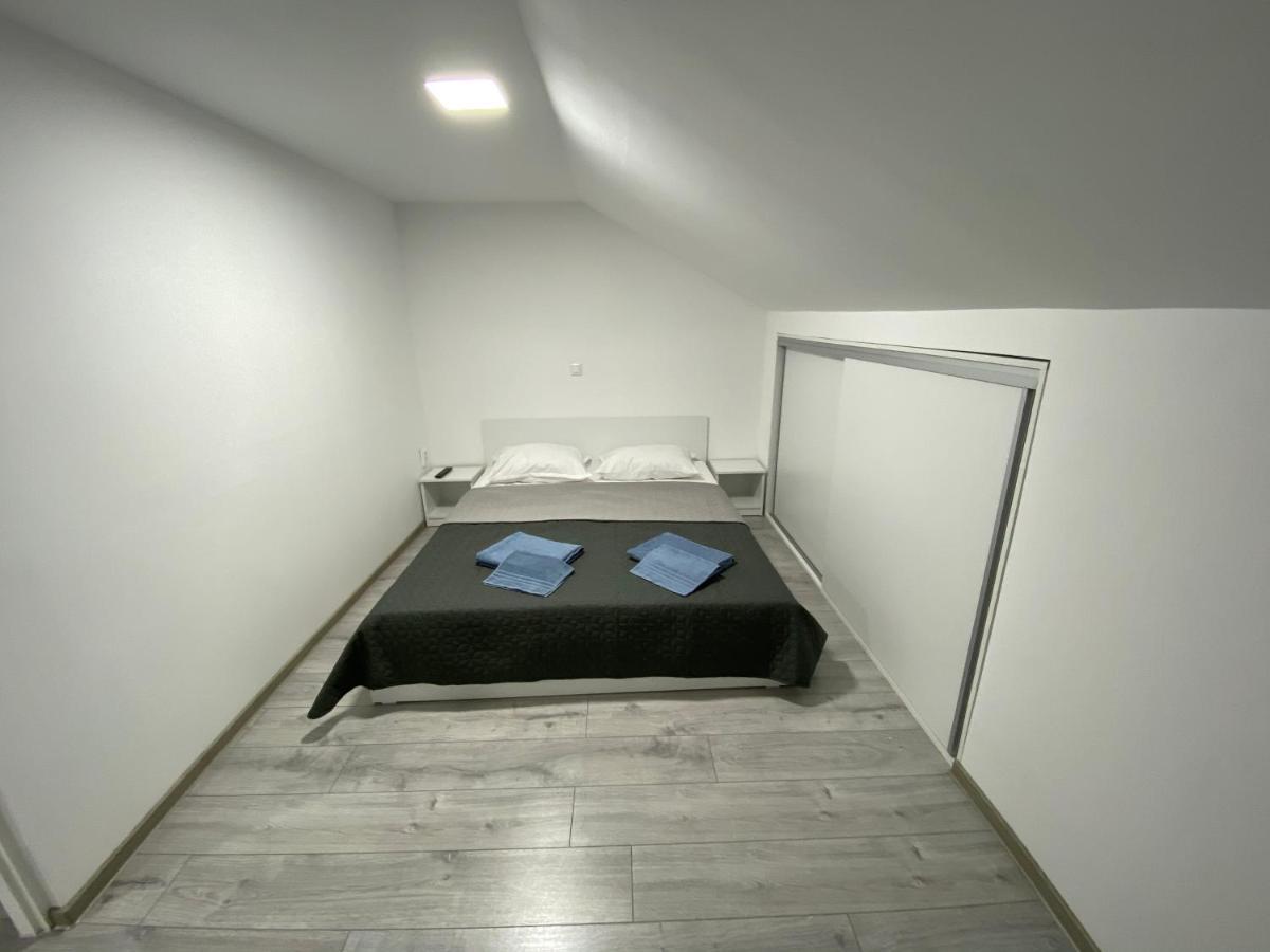 Apartament La Sika Orşova Exteriör bild